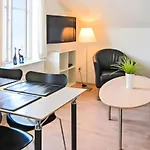 Appartement Lovely In With Wifi